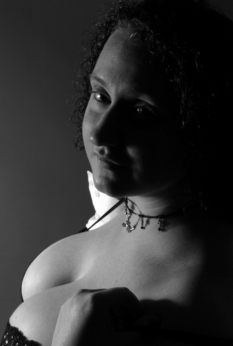 Female model photo shoot of lilredhead0418