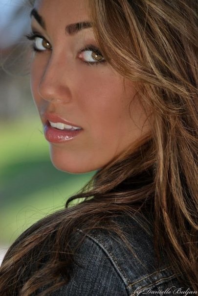 Female model photo shoot of Alexis Danielle Augusto