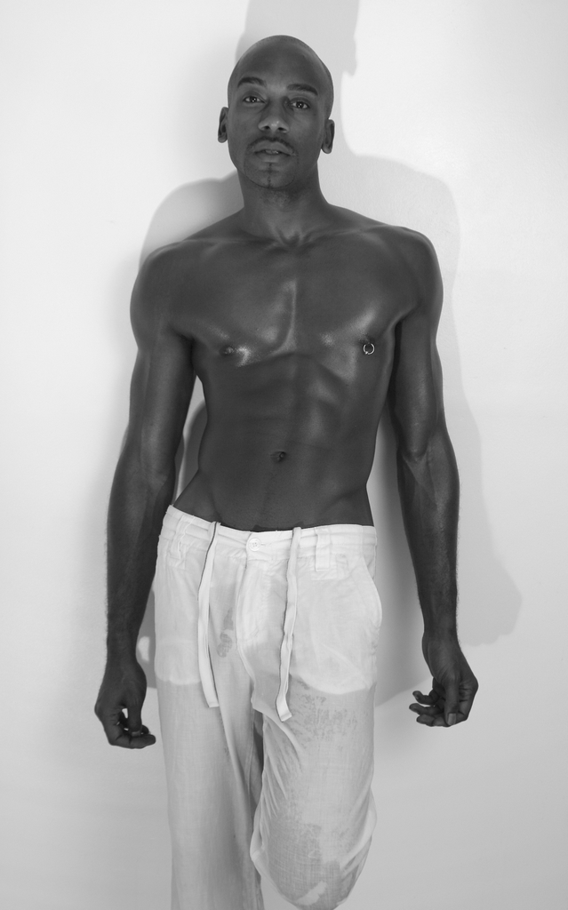 Male model photo shoot of Aaron DaCosta