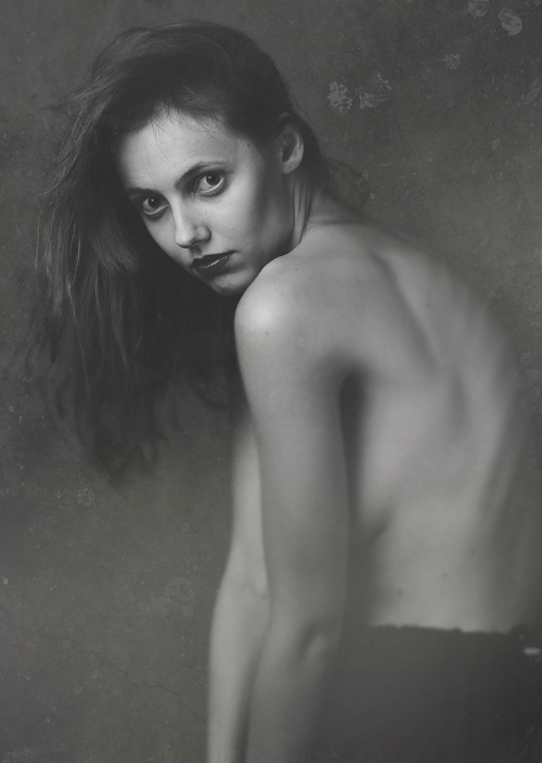 Female model photo shoot of dolfinol camuch