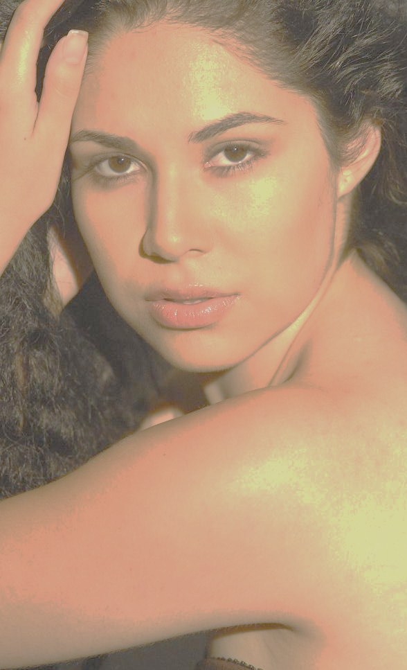 Female model photo shoot of Claudia Jaldin