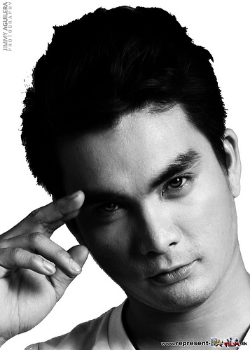Male model photo shoot of Ron-eL Montes in Ortigas Philippines