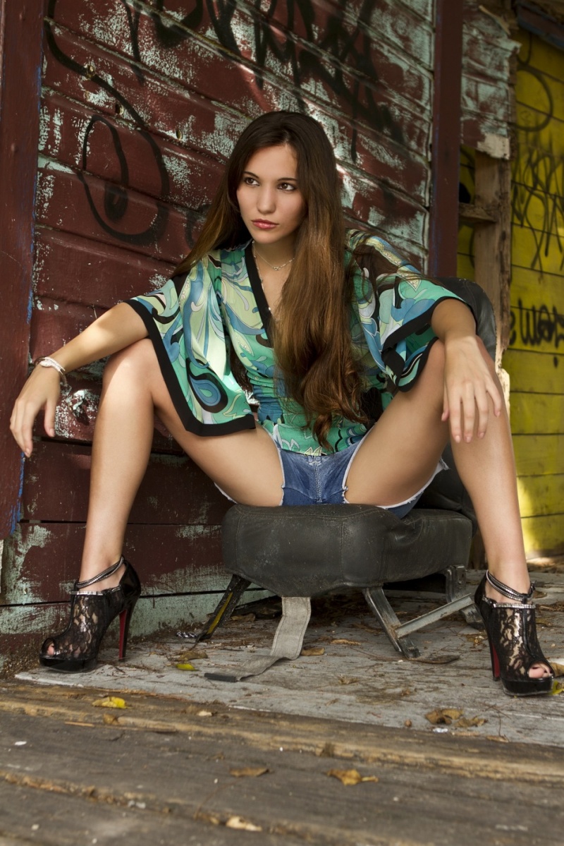 Female model photo shoot of Ely M by figurephotography in Jimbo's