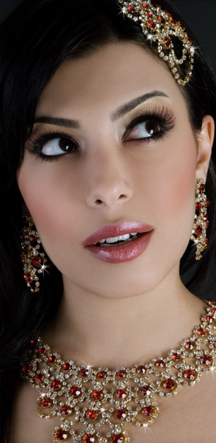 Female model photo shoot of uzma makeup
