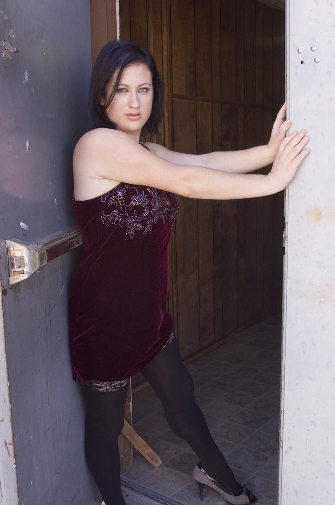 Female model photo shoot of LeeAnnie19 by Ej_Photoexpress in Clovis