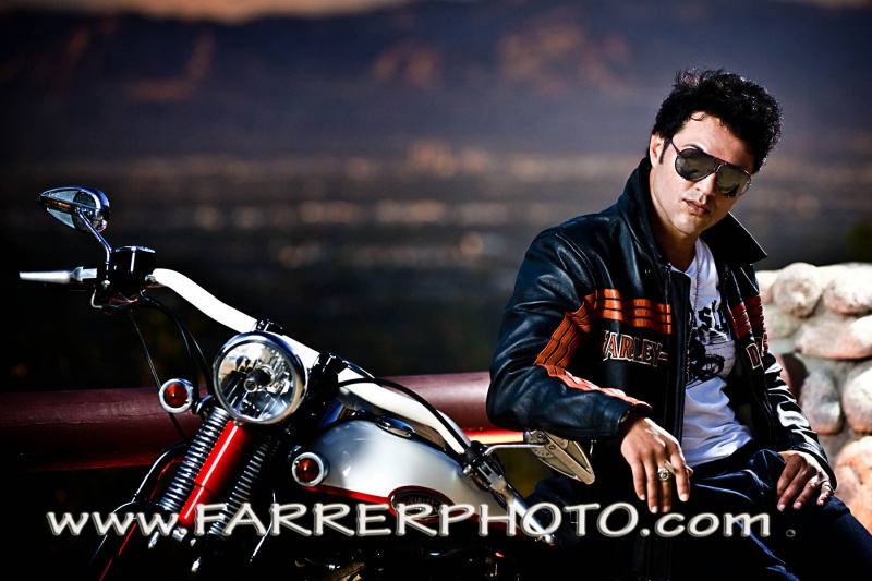 Male model photo shoot of JONATHAN FARRER in LOS ANGELES
