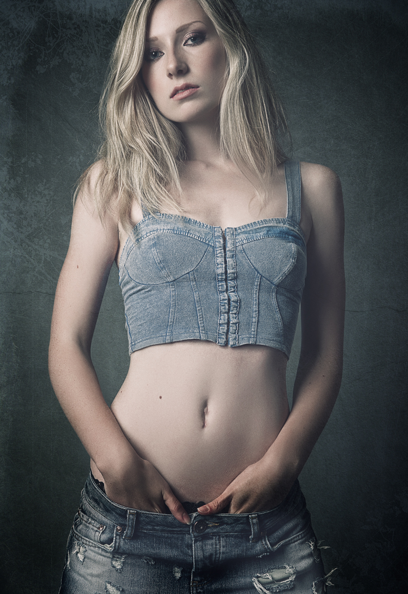 Female model photo shoot of Alexxandra J