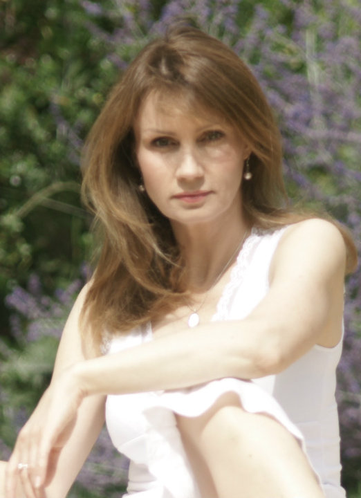 Female model photo shoot of Yvonne Baum in Oxford