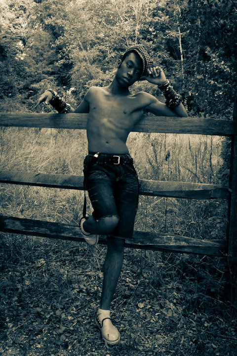 Male model photo shoot of Derrick Tremaine by The Midnight Blues in Virginia