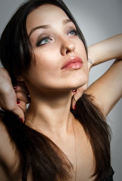 Female model photo shoot of Alla Glushchuk