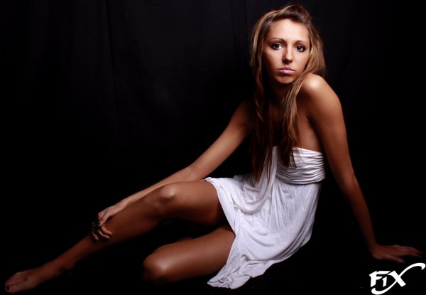 Female model photo shoot of Clarkhanna