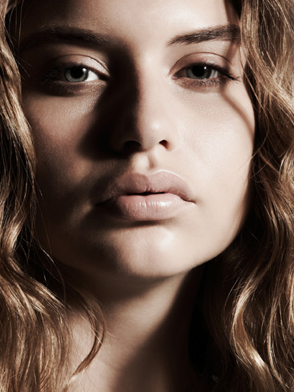 Female model photo shoot of  Elle German 