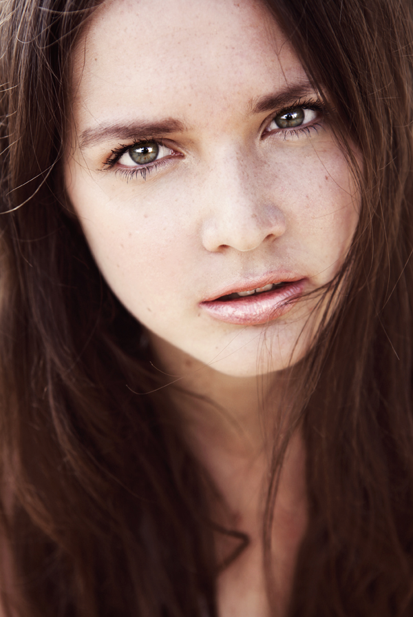Female model photo shoot of Nella Balda 
