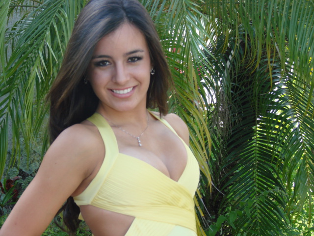 Female model photo shoot of Valeria Paz in Fort lauderdale, FL