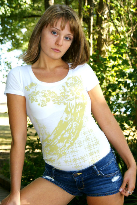 Female model photo shoot of Demi Rose in Kirkland, Wa