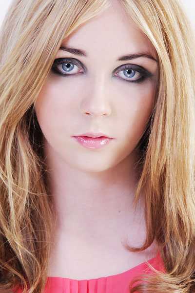 Female model photo shoot of Natalie Flindall by DVision Images