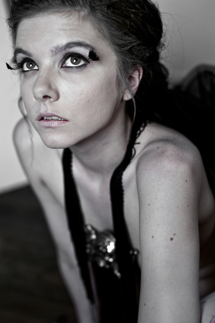 Female model photo shoot of Nisi Matissi by Leticia Valdez in Manhattan, New York City