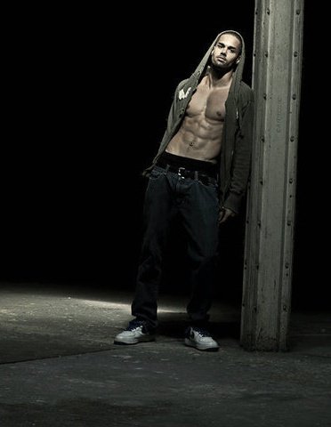 Male model photo shoot of Marcus Ricardo