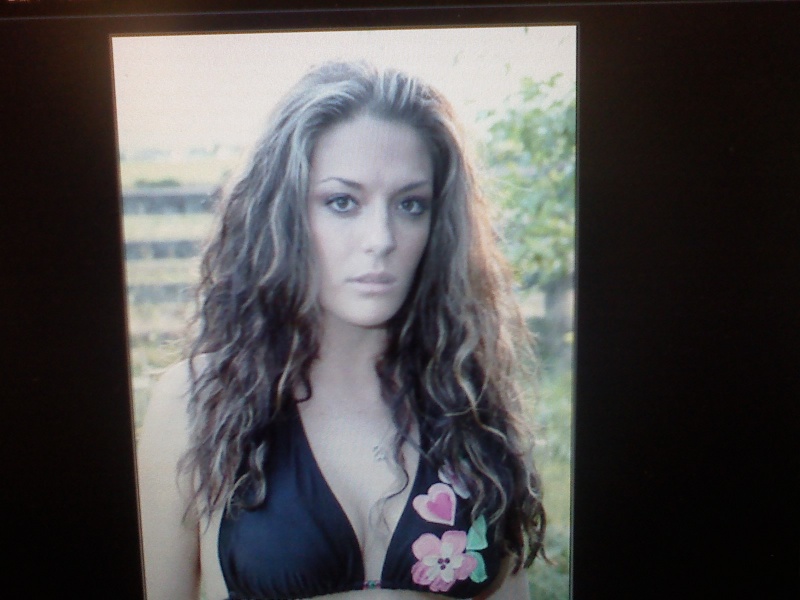 Female model photo shoot of savannah foy