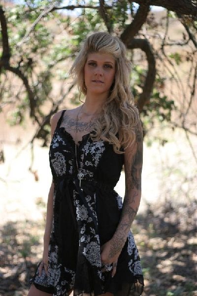 Female model photo shoot of xxsnowxx  in wildwood