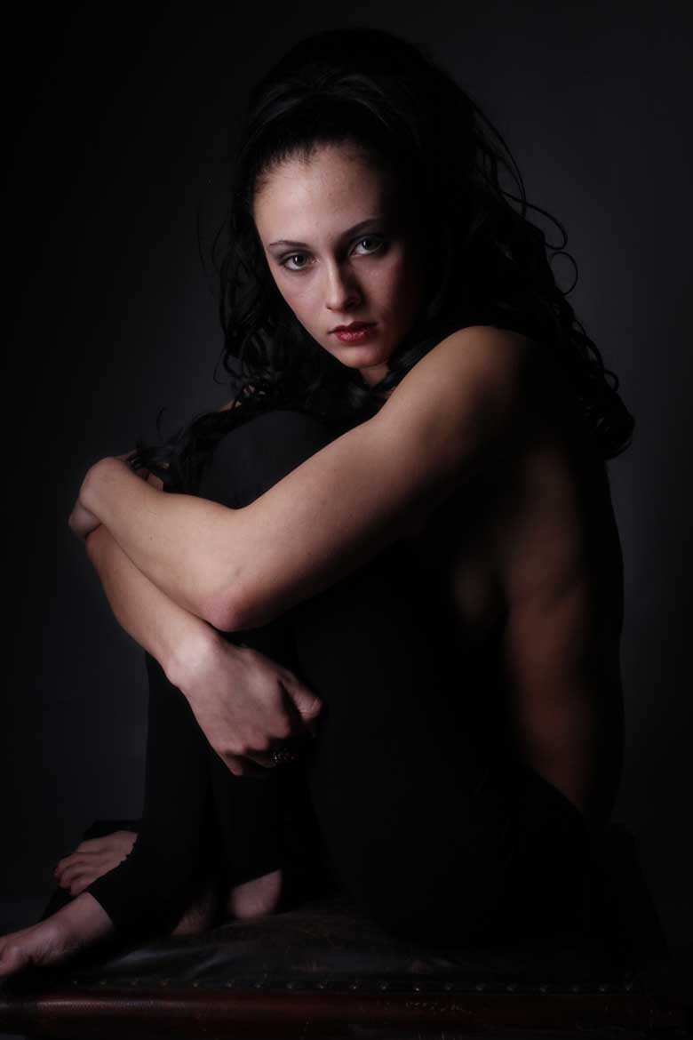 Female model photo shoot of monocromia