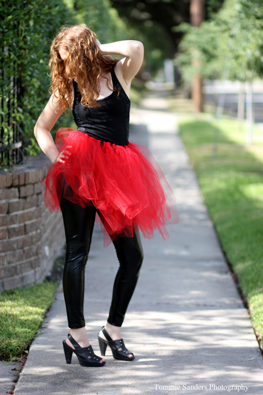 Female model photo shoot of Tommie Sanders in Houston Heights