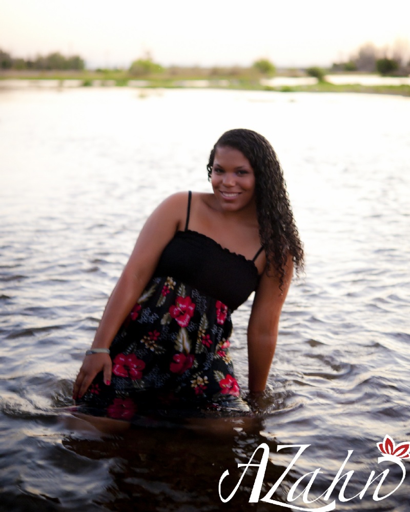 Female model photo shoot of Destiney smith by AZahn Photography in Bakersfield Ca