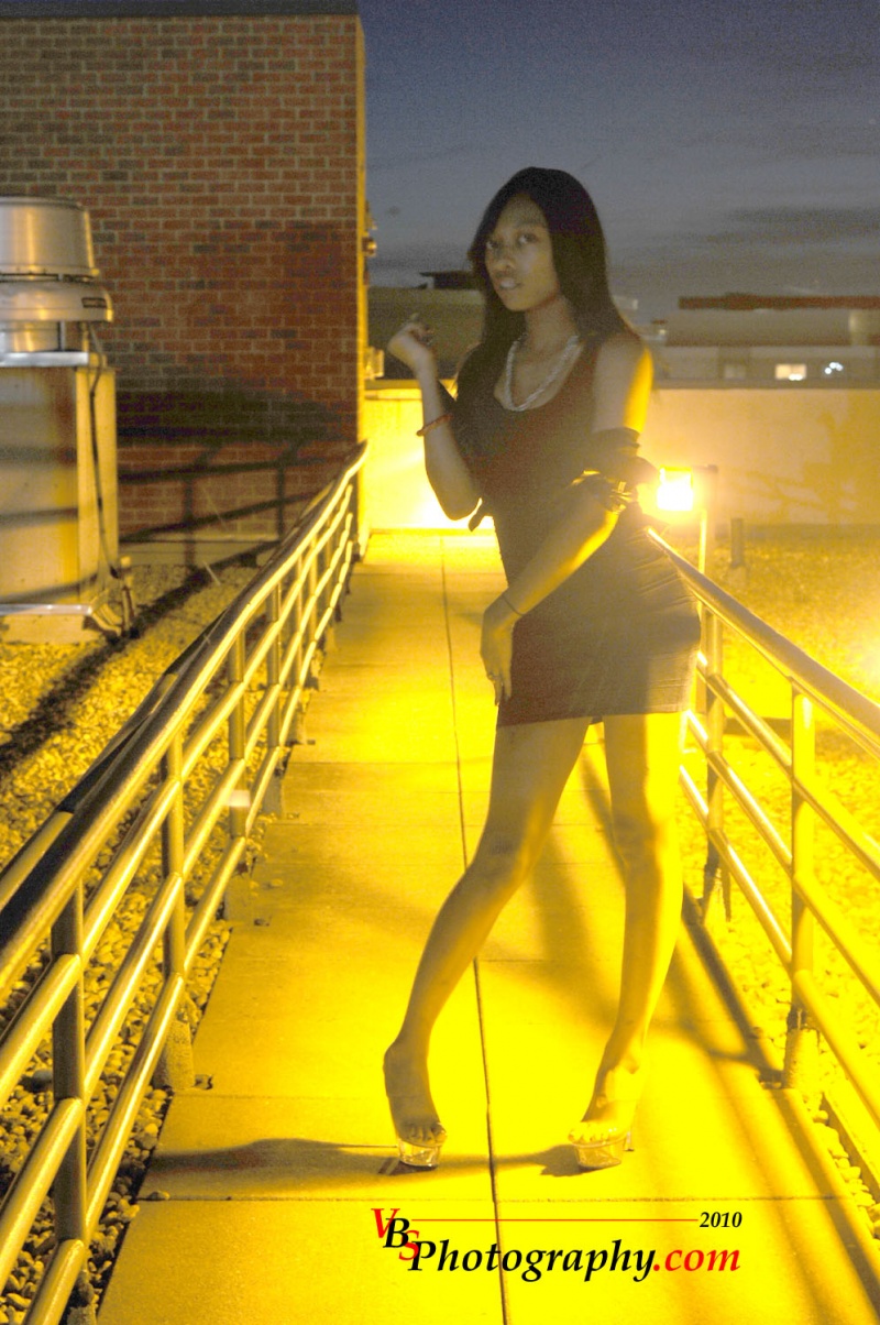 Female model photo shoot of Shaniqua Maree in Arlington, VA