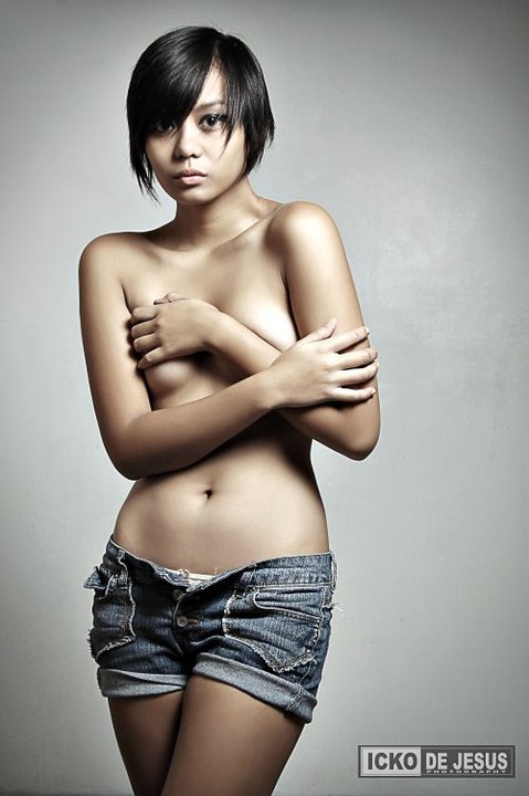 Female model photo shoot of denice carino