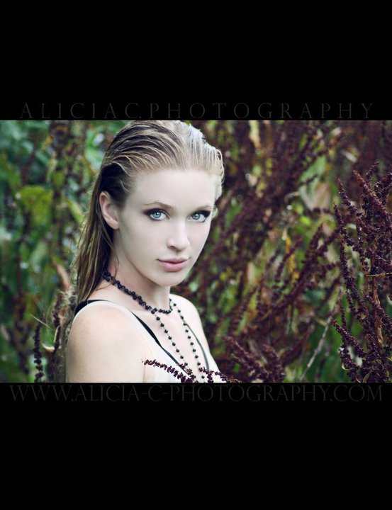 Female model photo shoot of Laura sioux Kirkpatrick