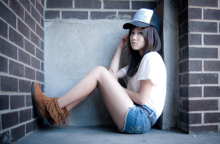 Female model photo shoot of kellie Teng