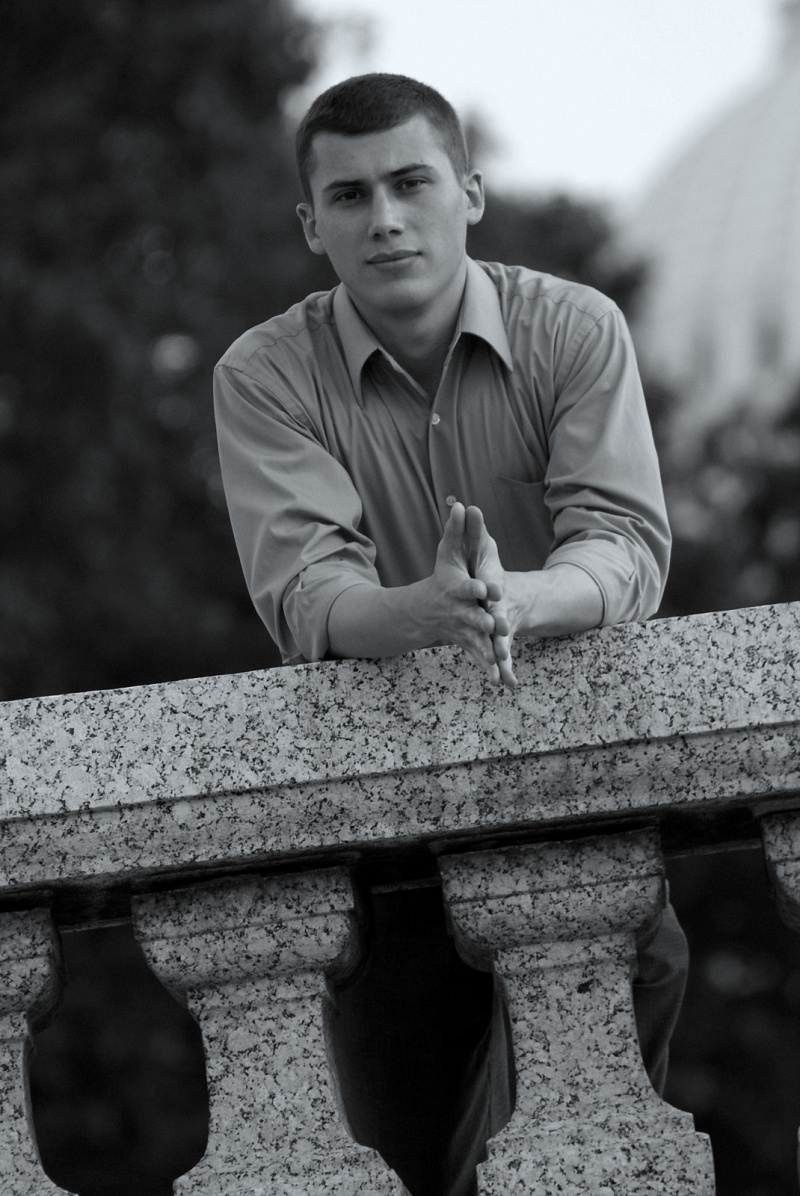 Male model photo shoot of Mike Ivanov