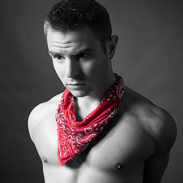 Male model photo shoot of Daniel Alexandr