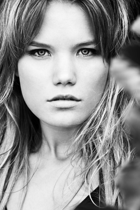 Female model photo shoot of Hanna_T in Hanko/Finland