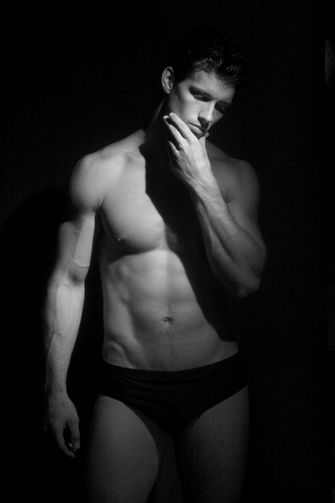 Male model photo shoot of Phillip Michalowski