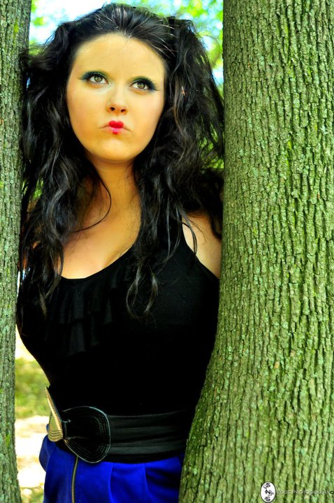 Female model photo shoot of Makeup By Sara Altrock in washington park
