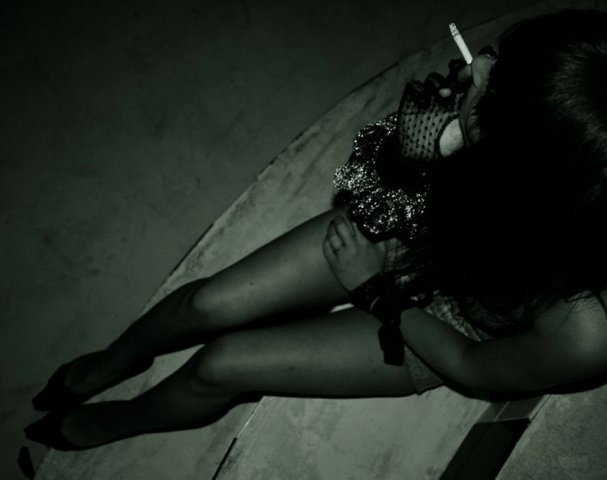 Female model photo shoot of Chantelle Watson-keena in Abandoned Pool hotel