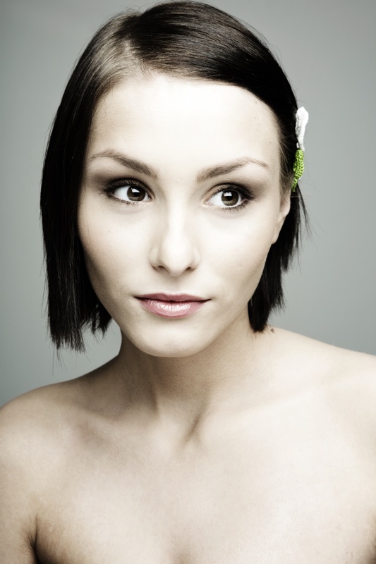 Female model photo shoot of Silja Drofn 