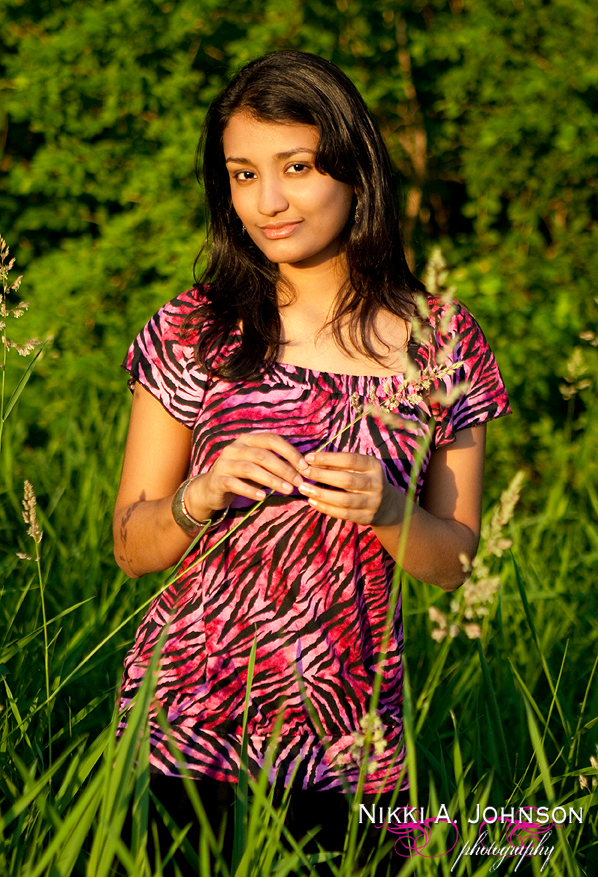 Female model photo shoot of Divya R
