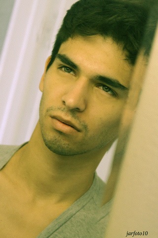 Male model photo shoot of Aleksandr Dissan