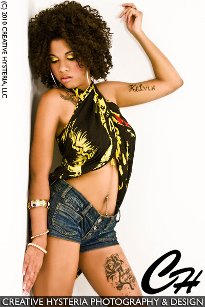 Female model photo shoot of Diamond Renee