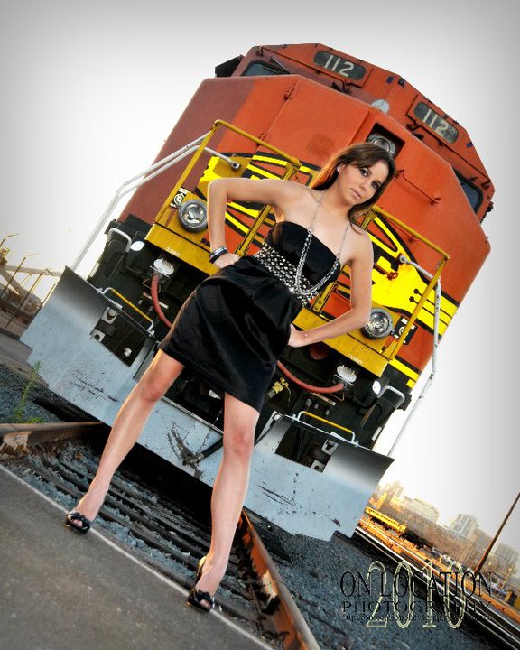 Female model photo shoot of Breanna Wiggins by RichardMeza Photography