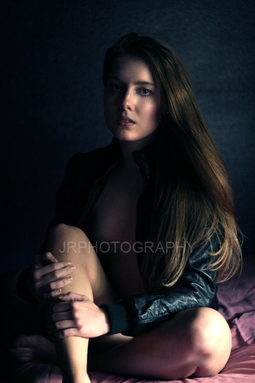 Female model photo shoot of Jaeda Reed Photography in Washington