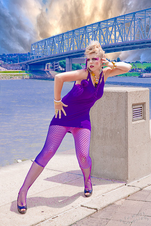 Female model photo shoot of Stylist Combinations in Cincinnati Ohio