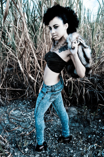 Female model photo shoot of Anais Lopez
