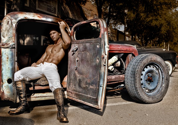 Male model photo shoot of Jorge Luis DLC by Jose Alexzander