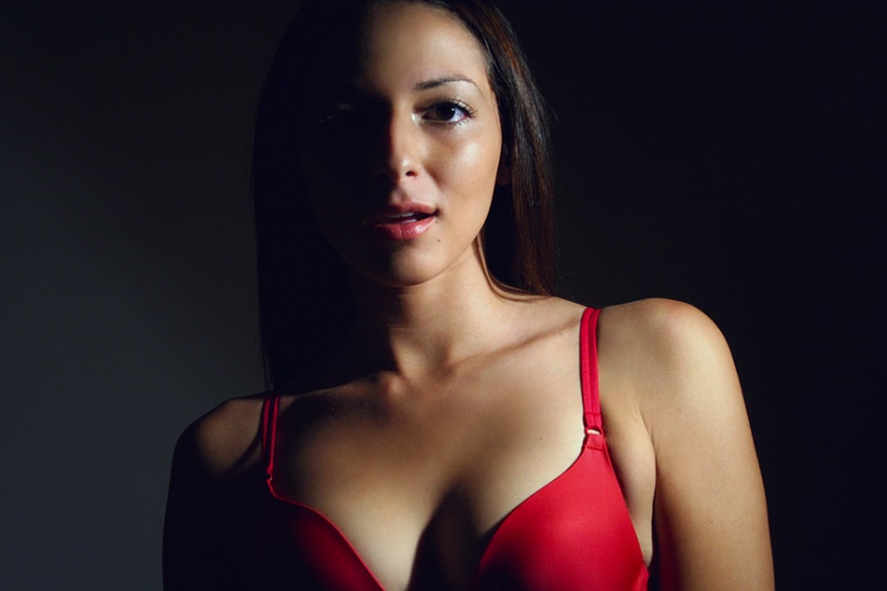 Female model photo shoot of Alisia Bolivar