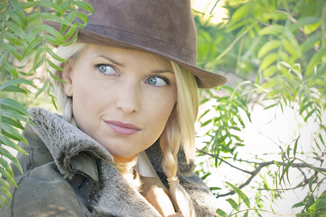Female model photo shoot of Lindenau Images in Wollongong