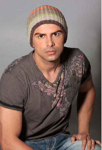 Male model photo shoot of Mauricio Cardenas
