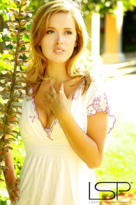 Female model photo shoot of Samantha Noel Martinez